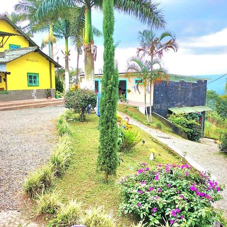 Finca Turistica Santa Clara Hostel Calarca Ngoại thất bức ảnh