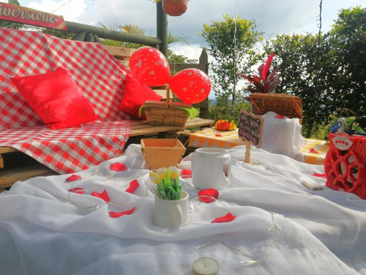 Finca Turistica Santa Clara Hostel Calarca Ngoại thất bức ảnh