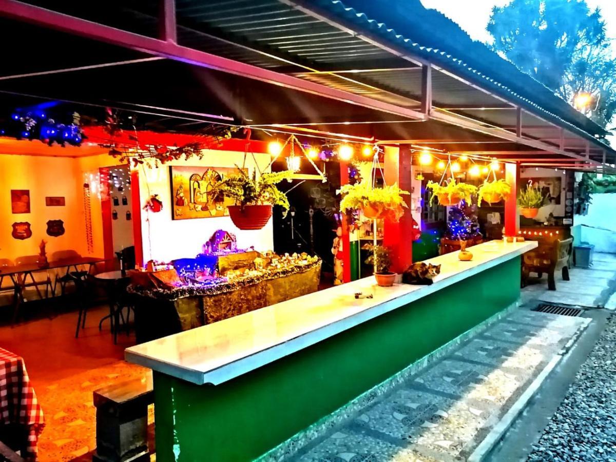 Finca Turistica Santa Clara Hostel Calarca Ngoại thất bức ảnh